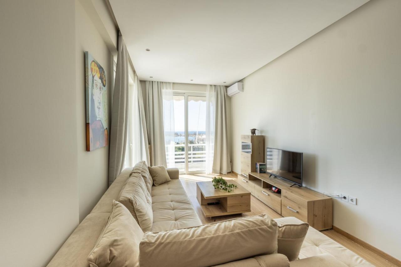 Modern Apt In Glyfada A Breath Away From The Sea - The View أثينا المظهر الخارجي الصورة