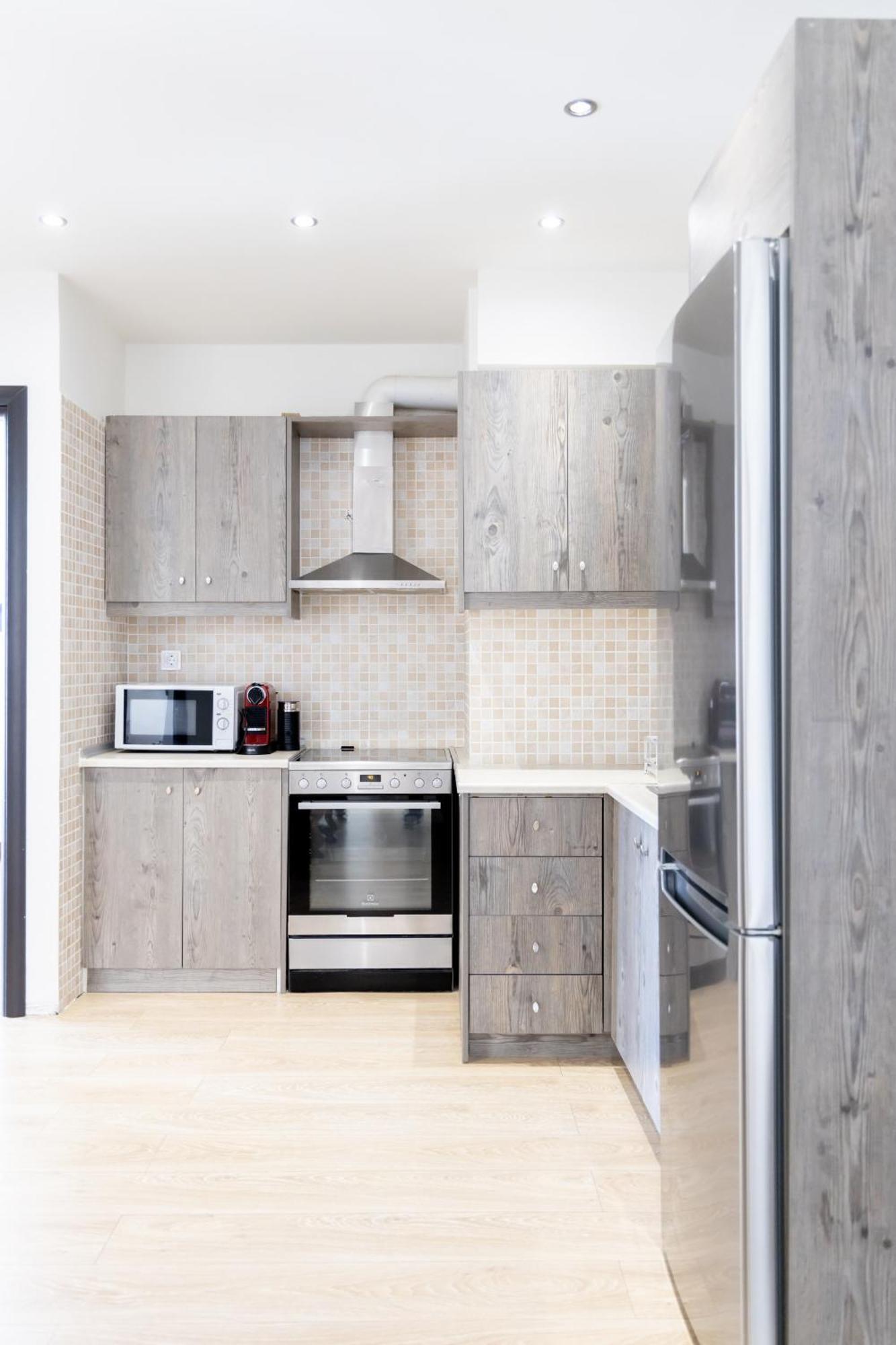 Modern Apt In Glyfada A Breath Away From The Sea - The View أثينا المظهر الخارجي الصورة