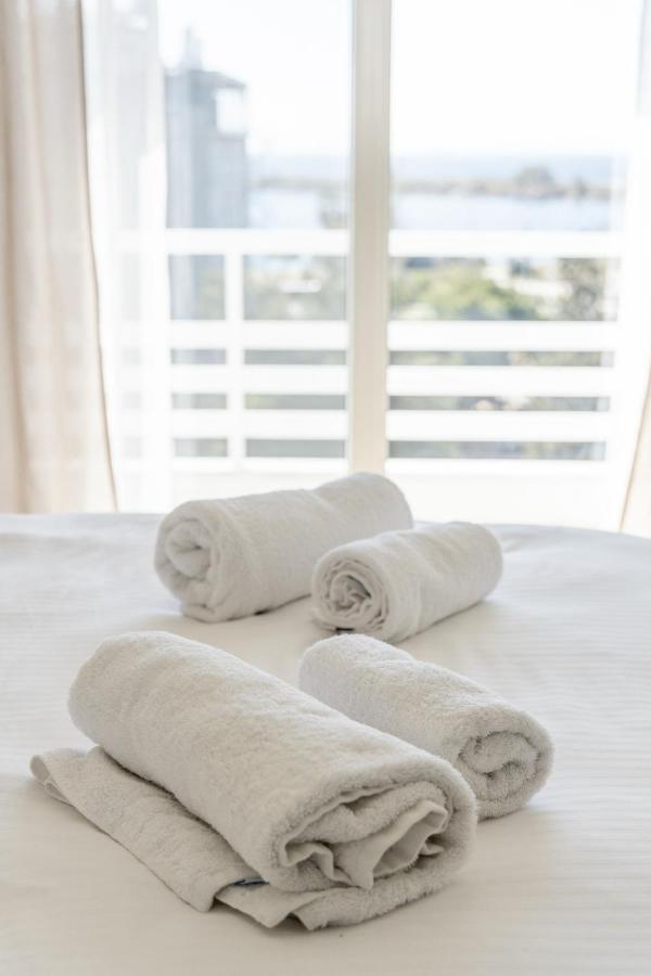 Modern Apt In Glyfada A Breath Away From The Sea - The View أثينا المظهر الخارجي الصورة